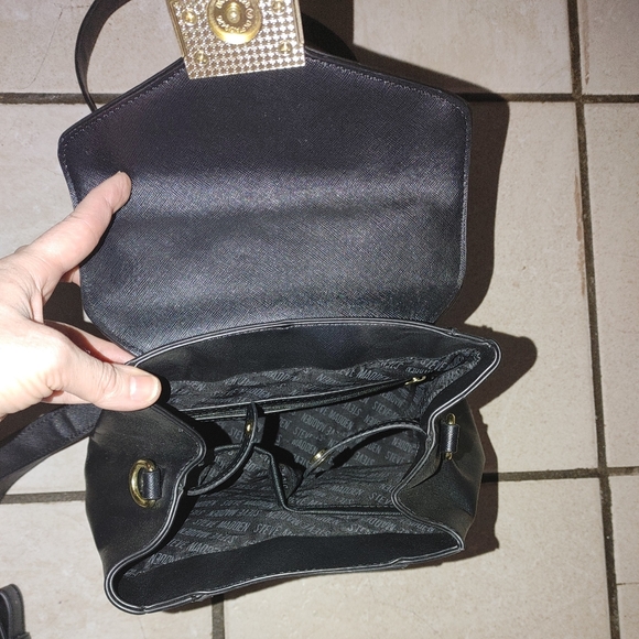 Steve Madden Convertible Backpack to Crossbody. - Picture 5 of 8